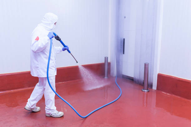 Best Animal Enclosure Cleaning  in Tice, FL